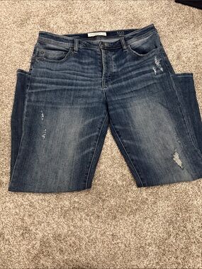Liverpool Women’s Dark Denim distressed straight leg